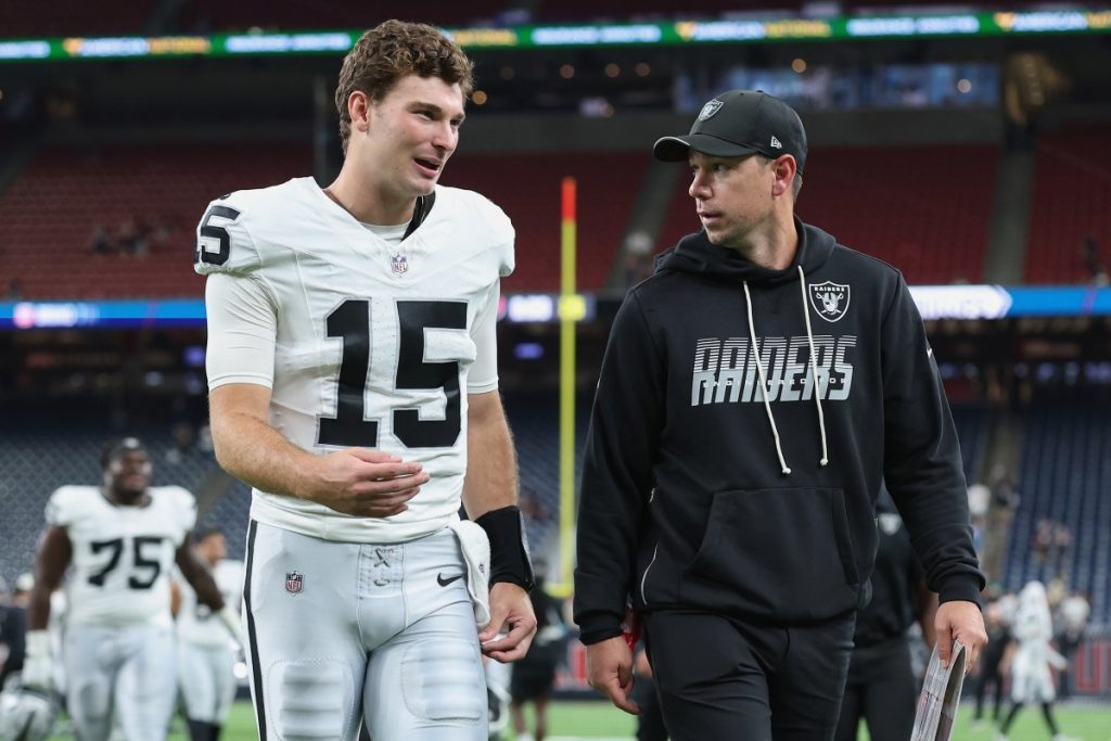 Raiders’ Klint Kubiak Weighs in on First Training Camp for Fernando Mendoza