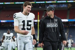 Raiders’ Klint Kubiak Weighs in on First Training Camp for Fernando Mendoza