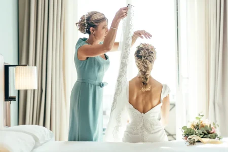 Dear Abby: The mothers of the bride are taking over wedding plans