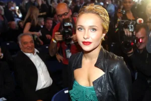 Neutrogena’s stock spirals after Hayden Panettiere’s tragic death as fans vow to boycott: ‘I will never buy again’
