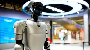 Hyperliquid traders see 4x upside as robot maker Unitree goes public.