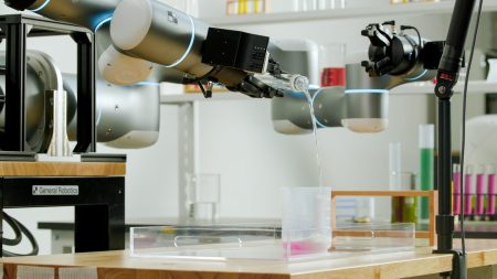 General Robotics, led by Microsoft vets, says its AI has cut robot setup from a month to hours