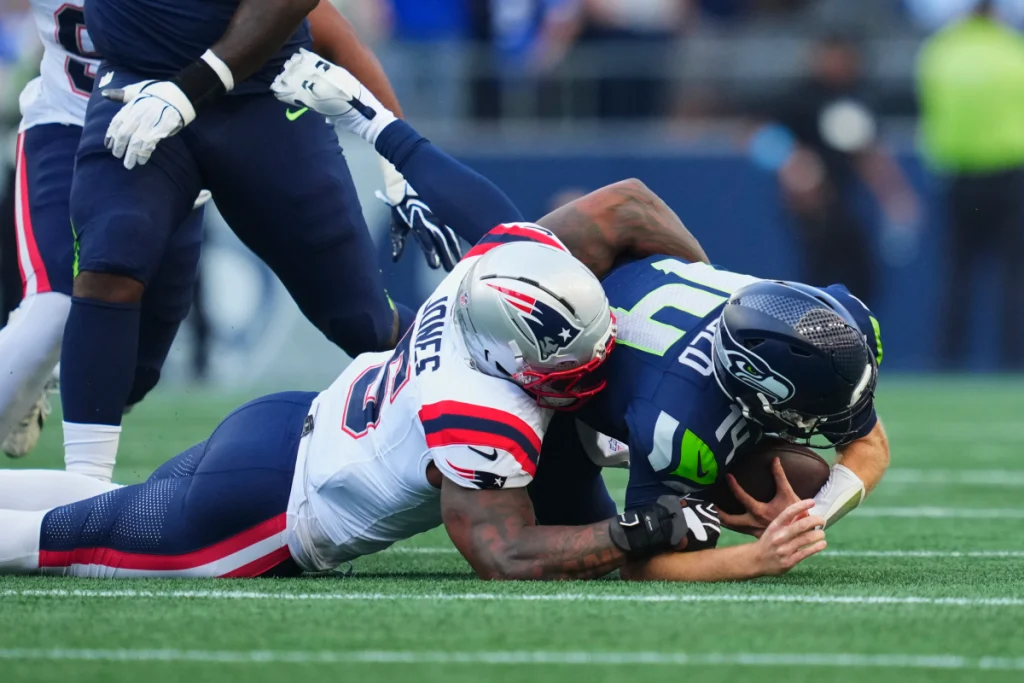 Seahawks HC Reveals New Details on QB Sam Darnold’s Injury