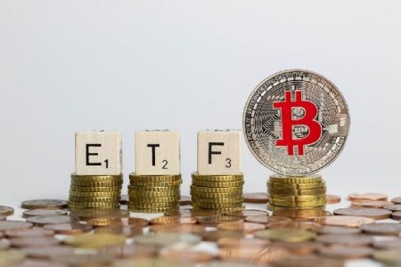 Bitcoin ETFs Attract $159.5M Inflows as Ethereum ETFs Extend Outflow Streak