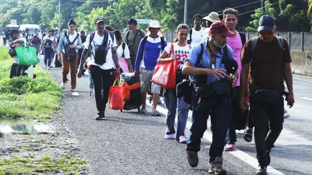 DHS send ominous warning as migrant caravan heads toward US-Mexico border from Honduras