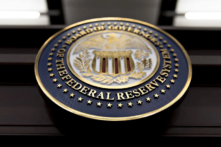Fed Officials’ Hot Statements Hint at Future Interest Rate Moves