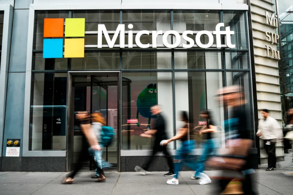 Green Card Update: Trump Admin Blocks Tech Companies from H-1B PERM Program