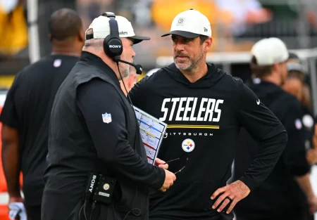 Aaron Rodgers Blows Up on Mike McCarthy During Steelers-Browns ‘TNF’ Clash