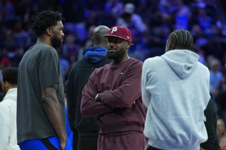 Joel Embiid Responds to Rumors LeBron James Confronted Him at 76ers Practice