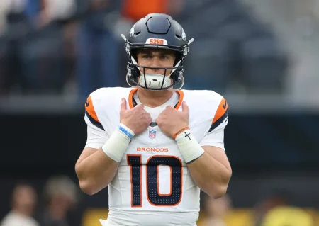 Broncos Legend Comes to Defense of QB Bo Nix After Rough Outing vs. Seahawks