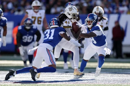 Giants DC Threatens Players Amid ‘Unacceptable’ Behavior, Calls Out ‘Traitors’