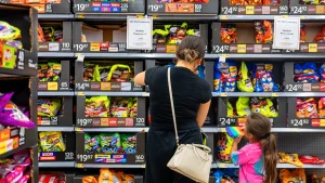 Candy prices surge beyond inflation, but Americans still plan to spend billions on Halloween staples